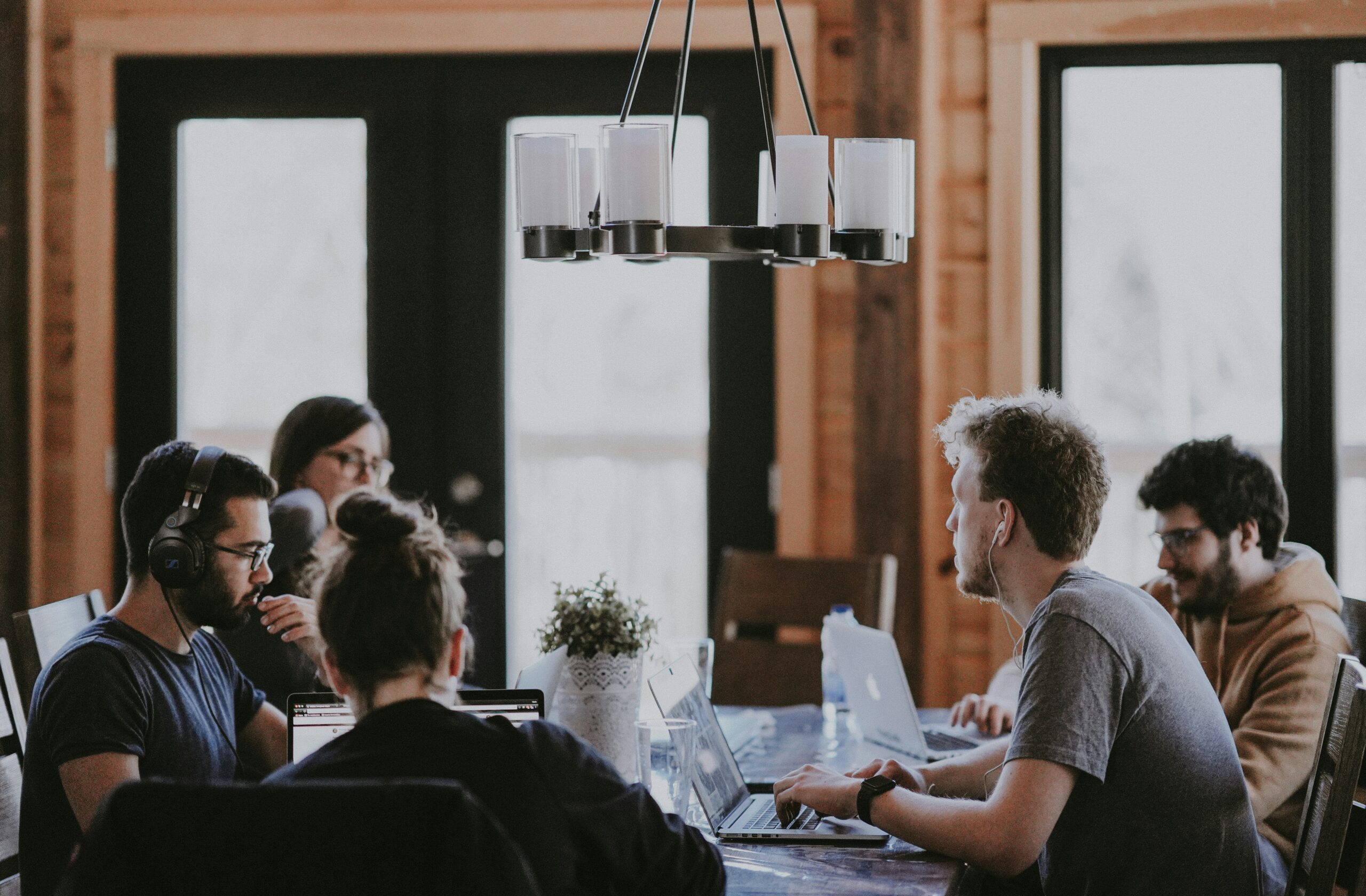 calculer les heures de travail : obtenir rapidement le nombre d'heures travaillées avec cet outil pratique de calcul de durée.