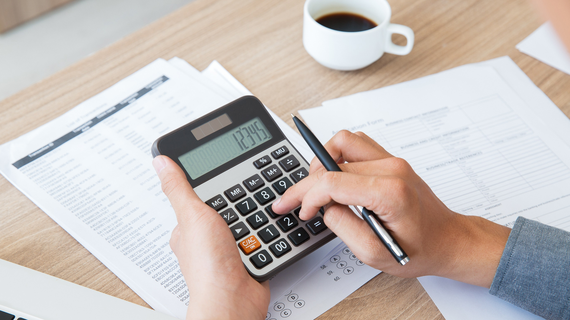 Simulation de salaire net pour un revenu brut de 2083 euros en 2025