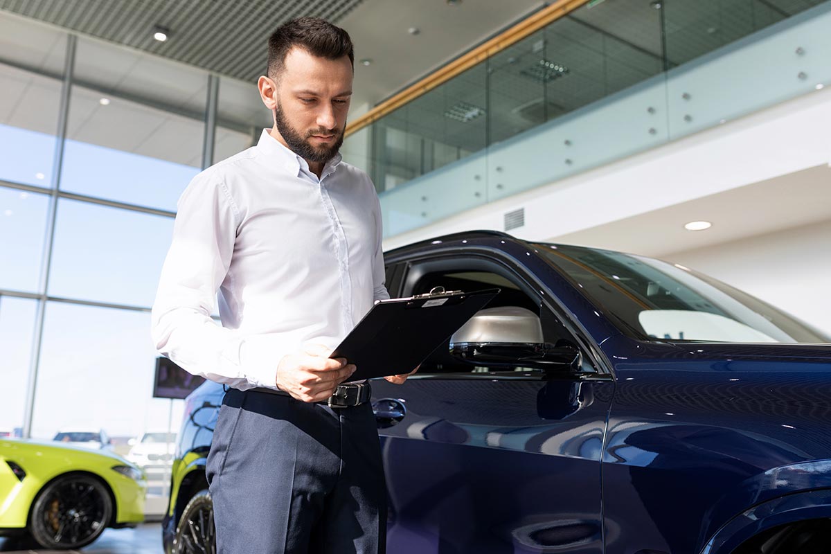 Vendeur automobile sans diplôme